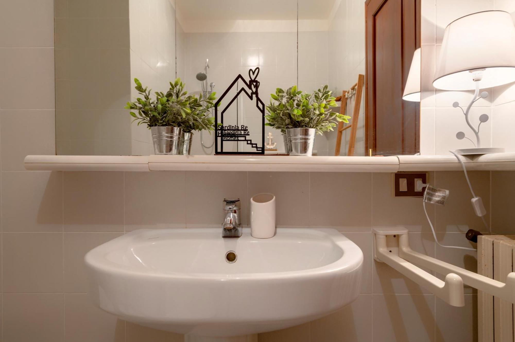 Sardinia Re - Lilium Flat - Free Parking *